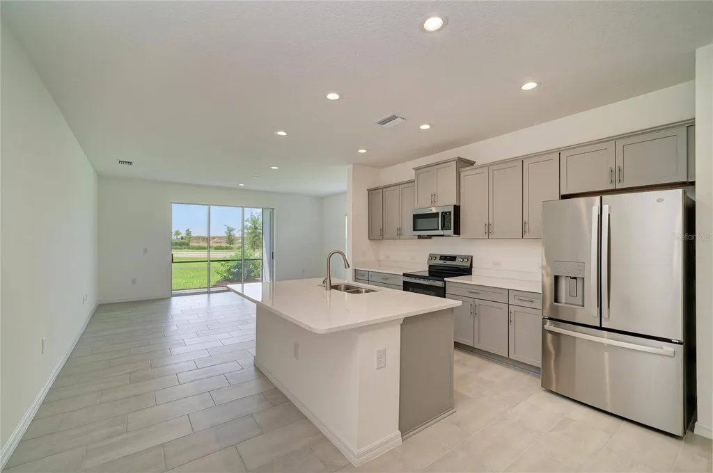 2206 Washington Palm Court Bradenton FL 34212