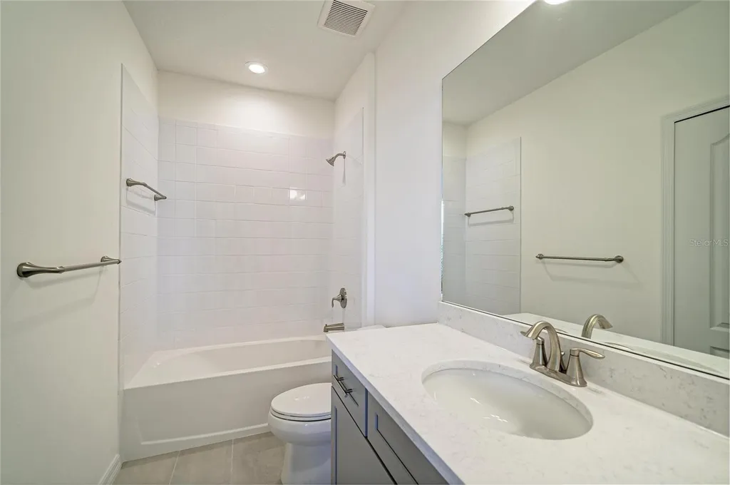 2206 Washington Palm Court Bradenton FL 34212