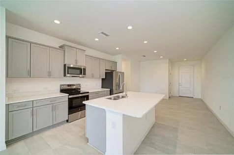 2206 Washington Palm Court Bradenton FL 34212
