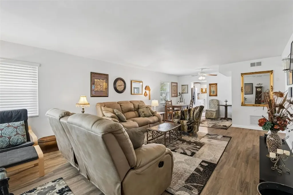 5875 18th Street N St Petersburg FL 33714