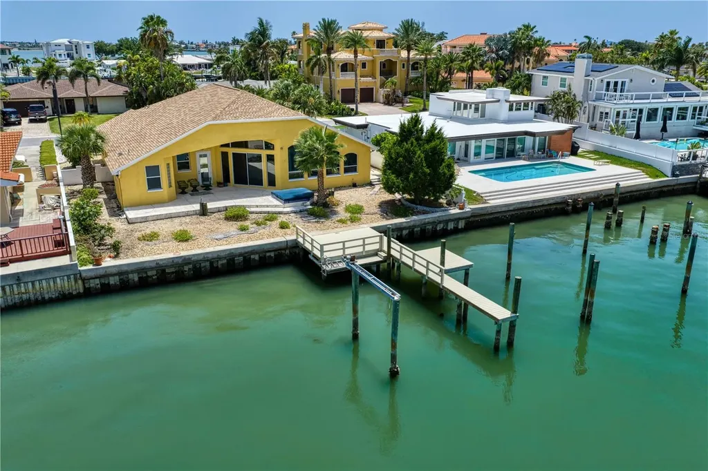 115 Aleta Drive Belleair Beach FL 33786