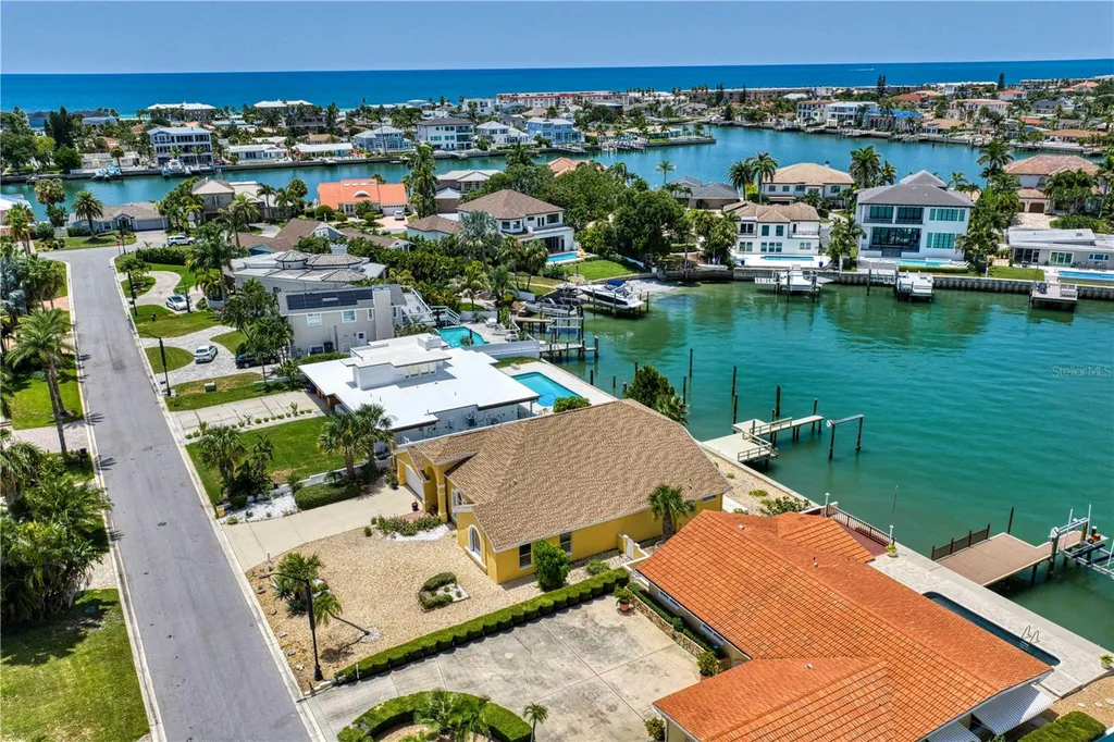 115 Aleta Drive Belleair Beach FL 33786