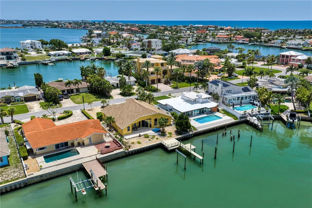 115 Aleta Drive Belleair Beach FL 33786
