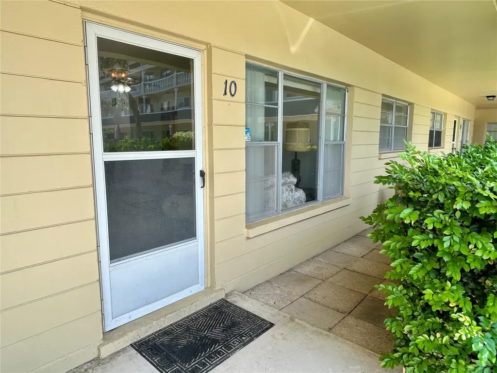 2458 Florentine Way Clearwater FL 33763