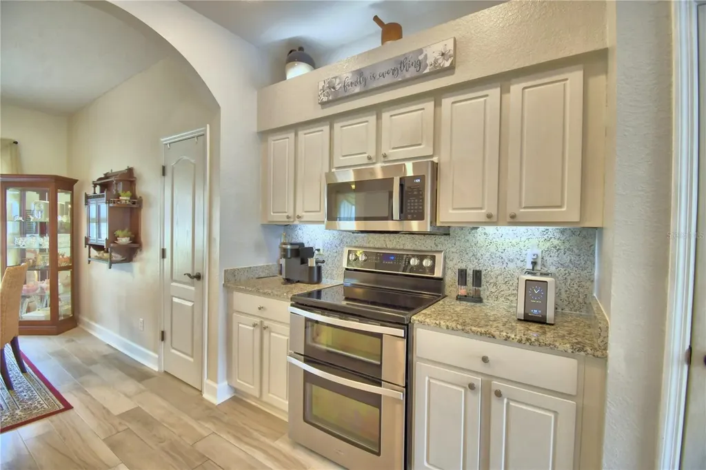112 Waterview Circle Auburndale FL 33823
