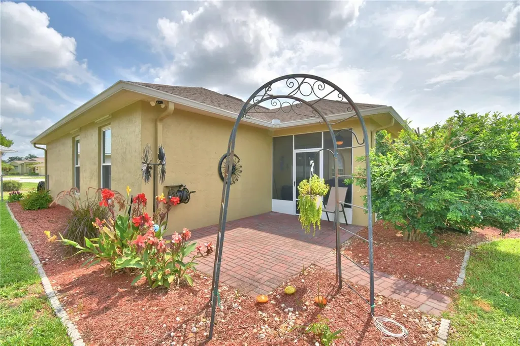 112 Waterview Circle Auburndale FL 33823