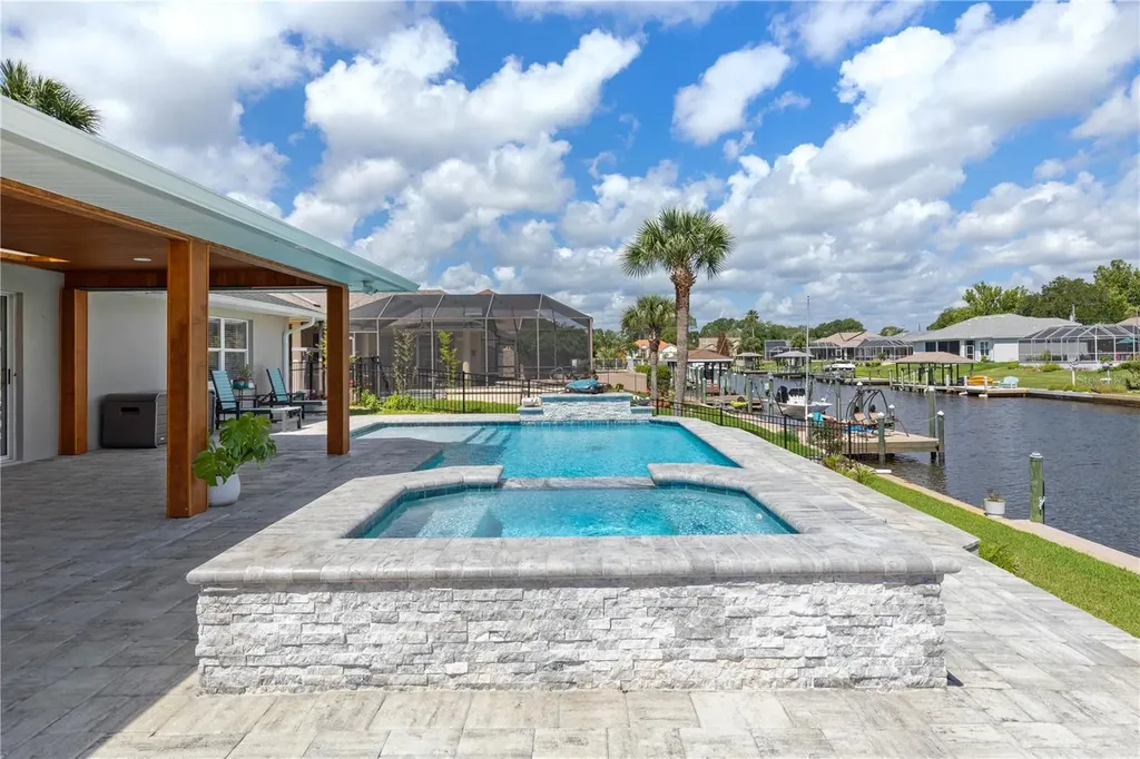 13 Flametree Court Palm Coast FL 32137