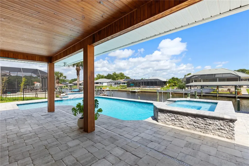 13 Flametree Court Palm Coast FL 32137