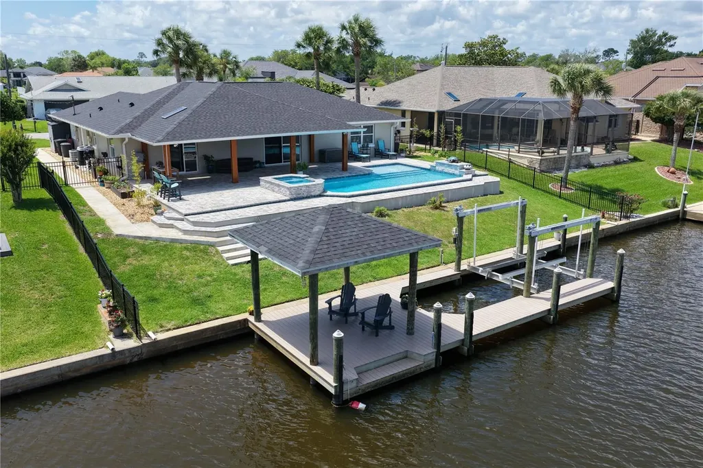 13 Flametree Court Palm Coast FL 32137