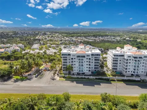 6690 Calle Turquoise Vega Alta PR 00692