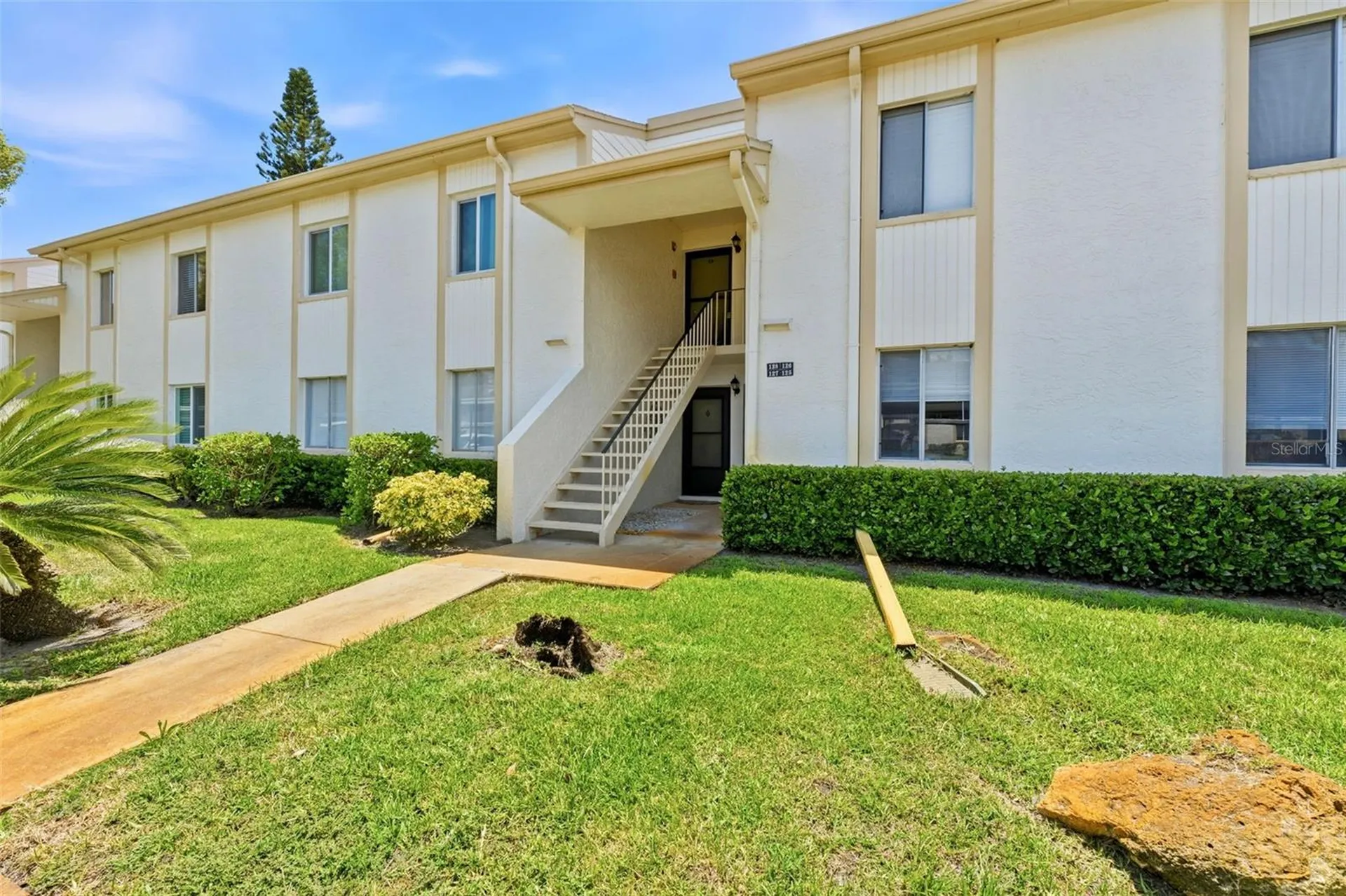 126 Cypress Court Oldsmar FL 34677