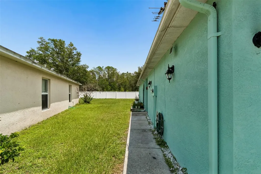 5936 Lake Front Drive Wesley Chapel FL 33545