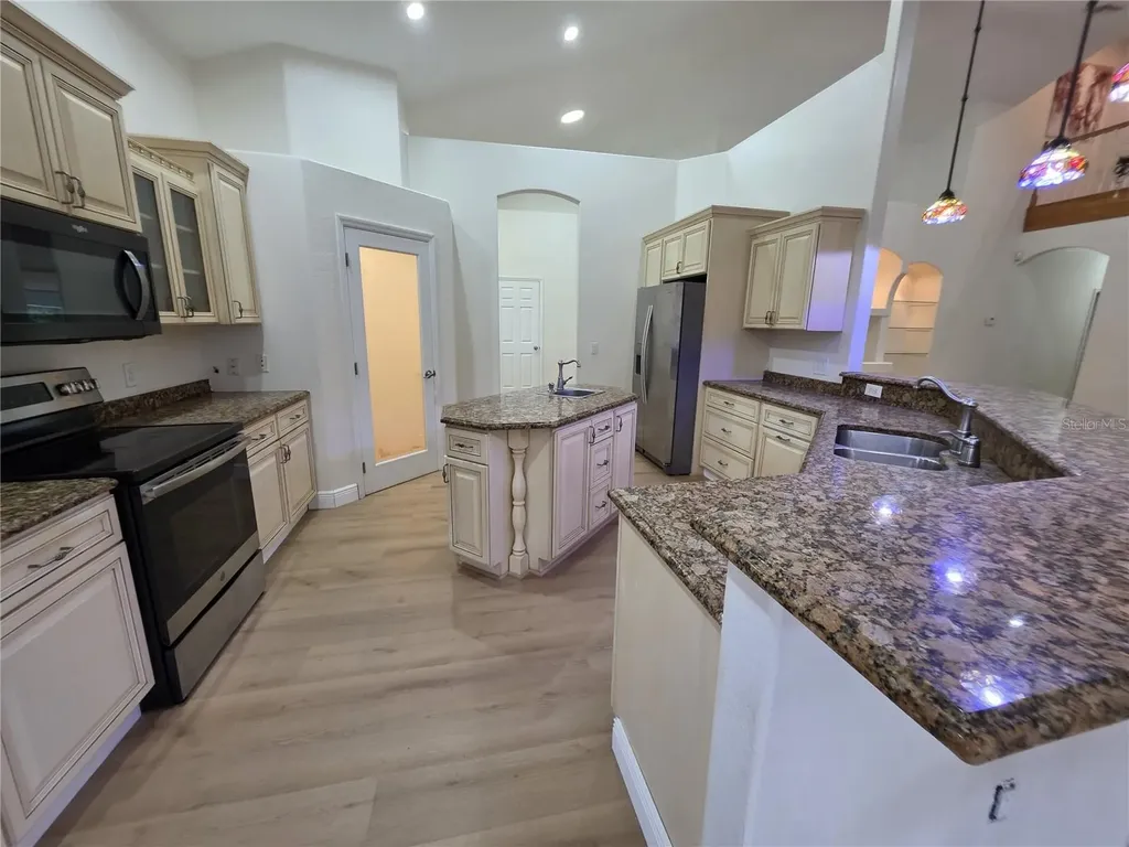 837 Lily Street Sebring FL 33875