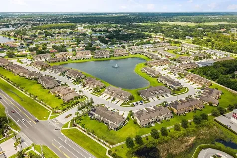 2432 Seven Oaks Drive St Cloud FL 34772