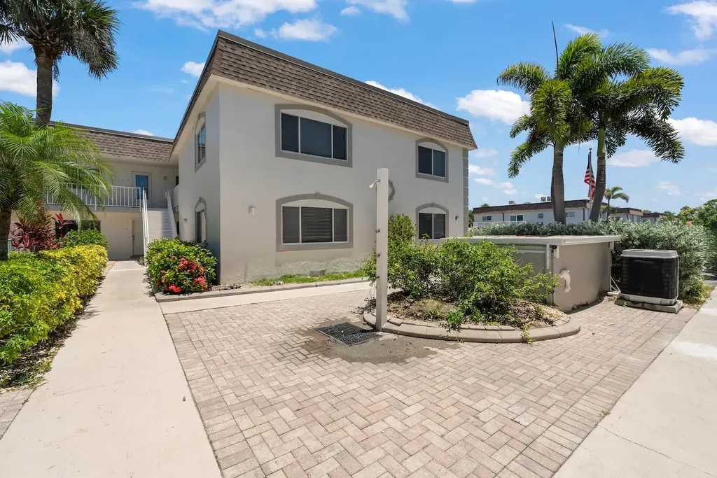 624 Flamingo Drive Venice FL 34285