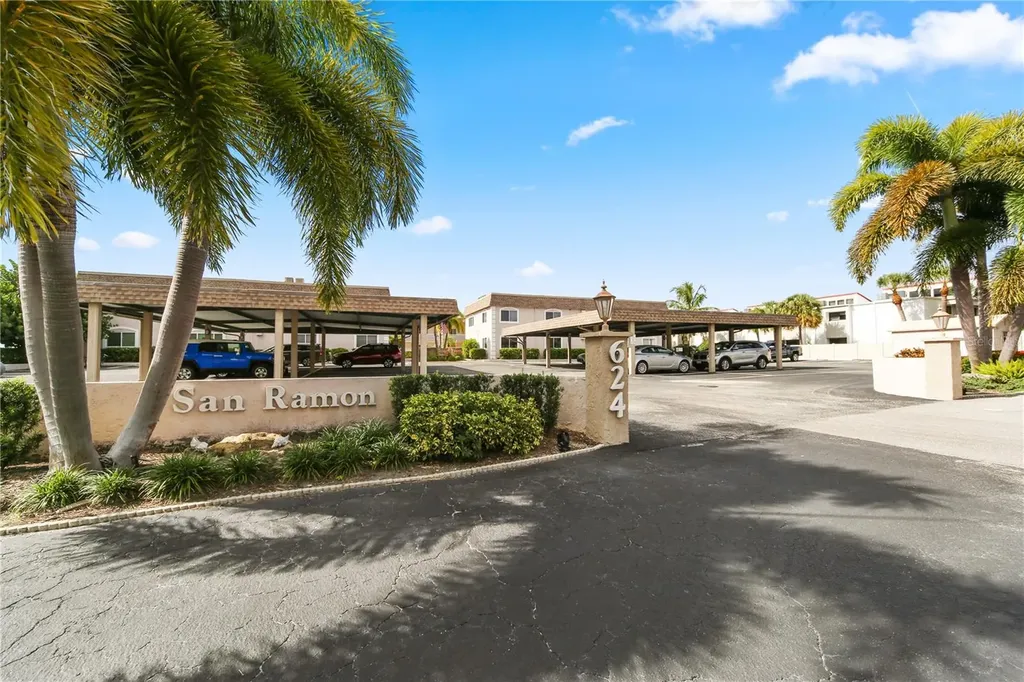 624 Flamingo Drive Venice FL 34285