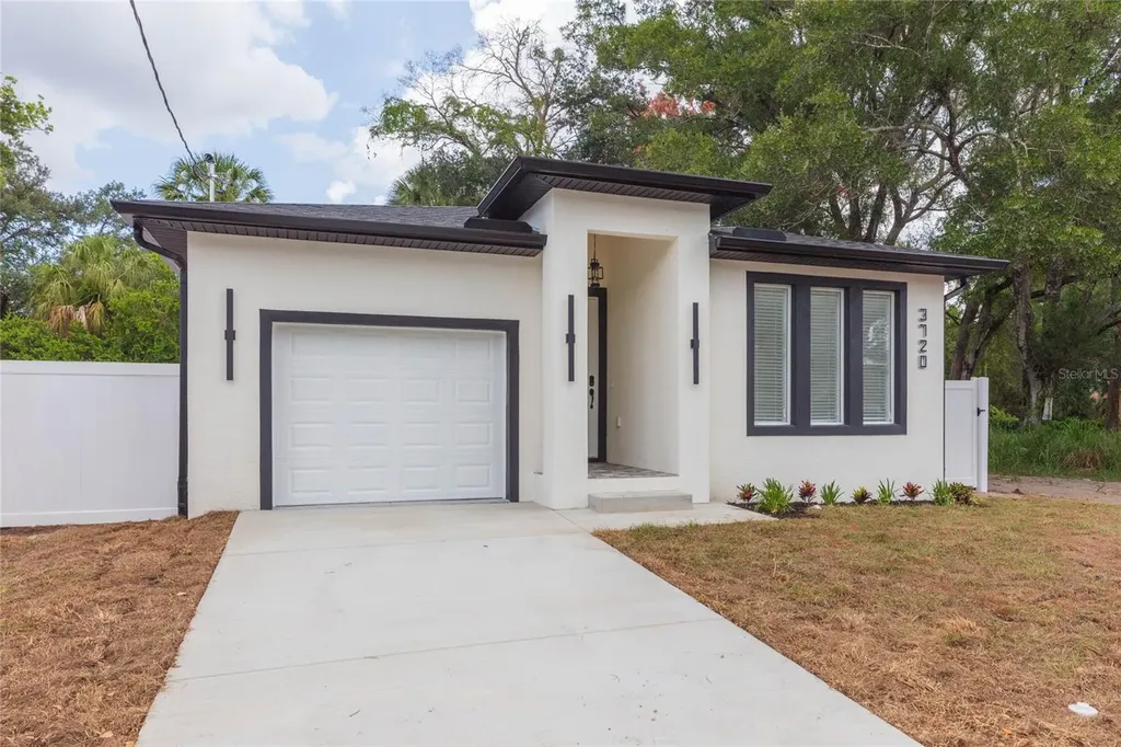 3720 N 32nd Tampa FL 33610