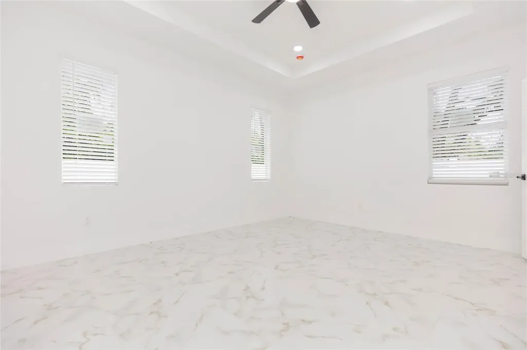 3720 N 32nd Tampa FL 33610