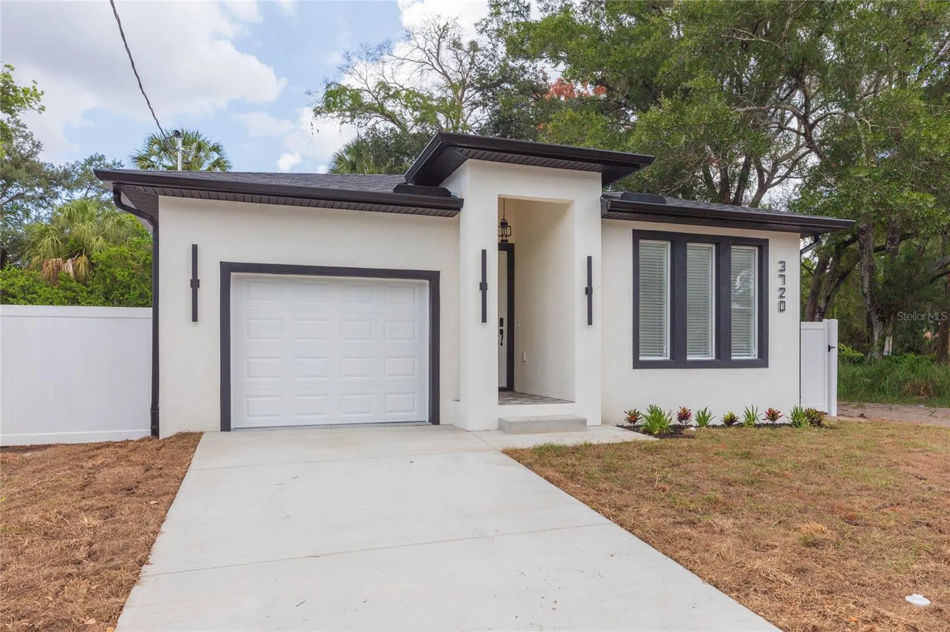 3720 N 32nd Tampa FL 33610
