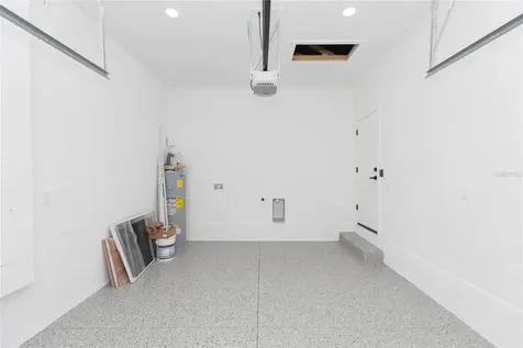 3720 N 32nd Tampa FL 33610
