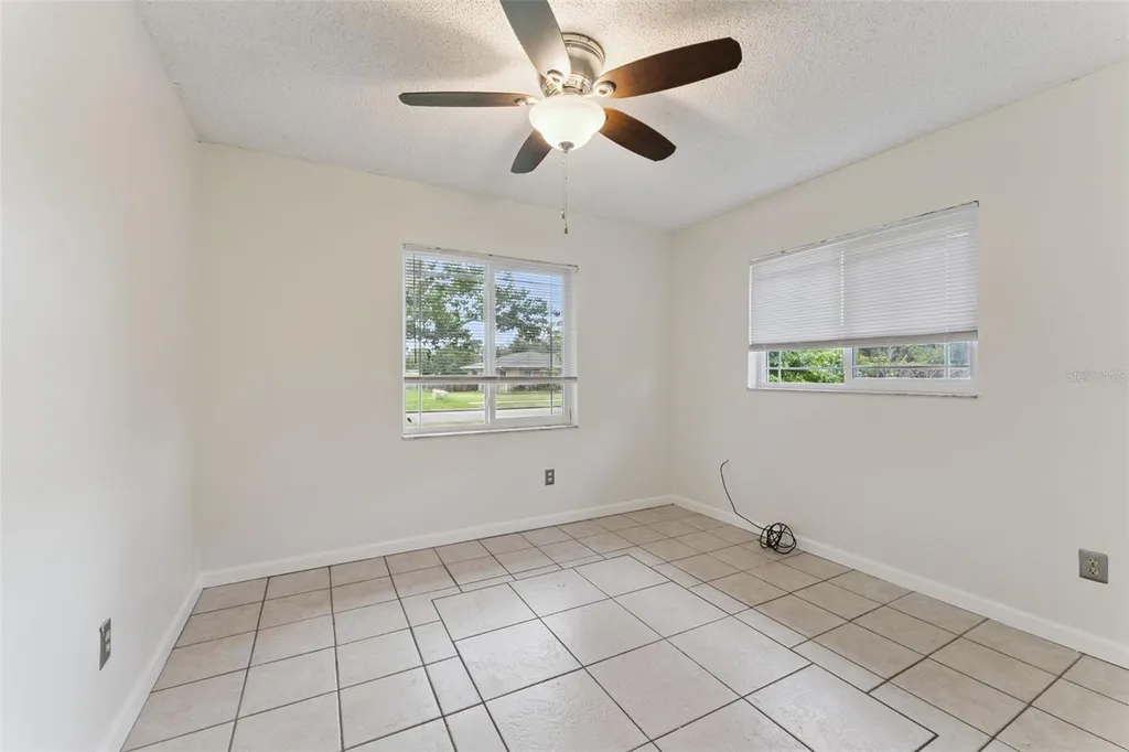 2142 Kendall Court Deltona FL 32738