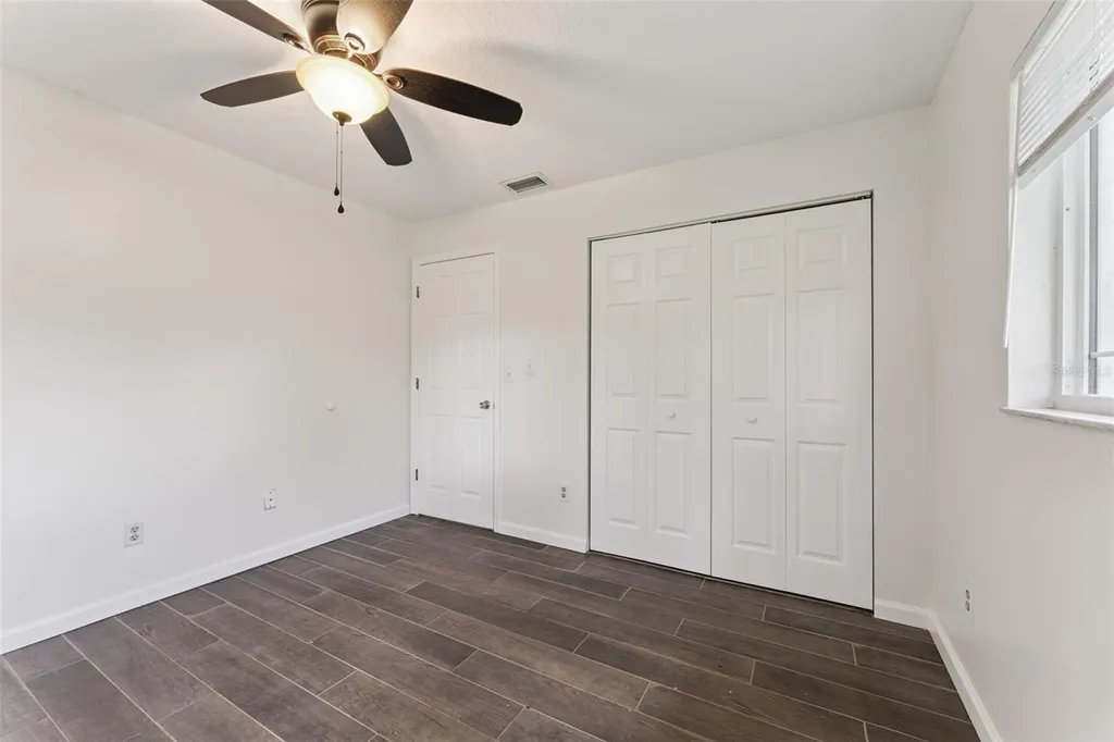 2142 Kendall Court Deltona FL 32738