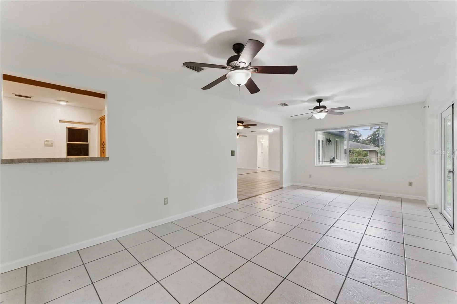 2142 Kendall Court Deltona FL 32738
