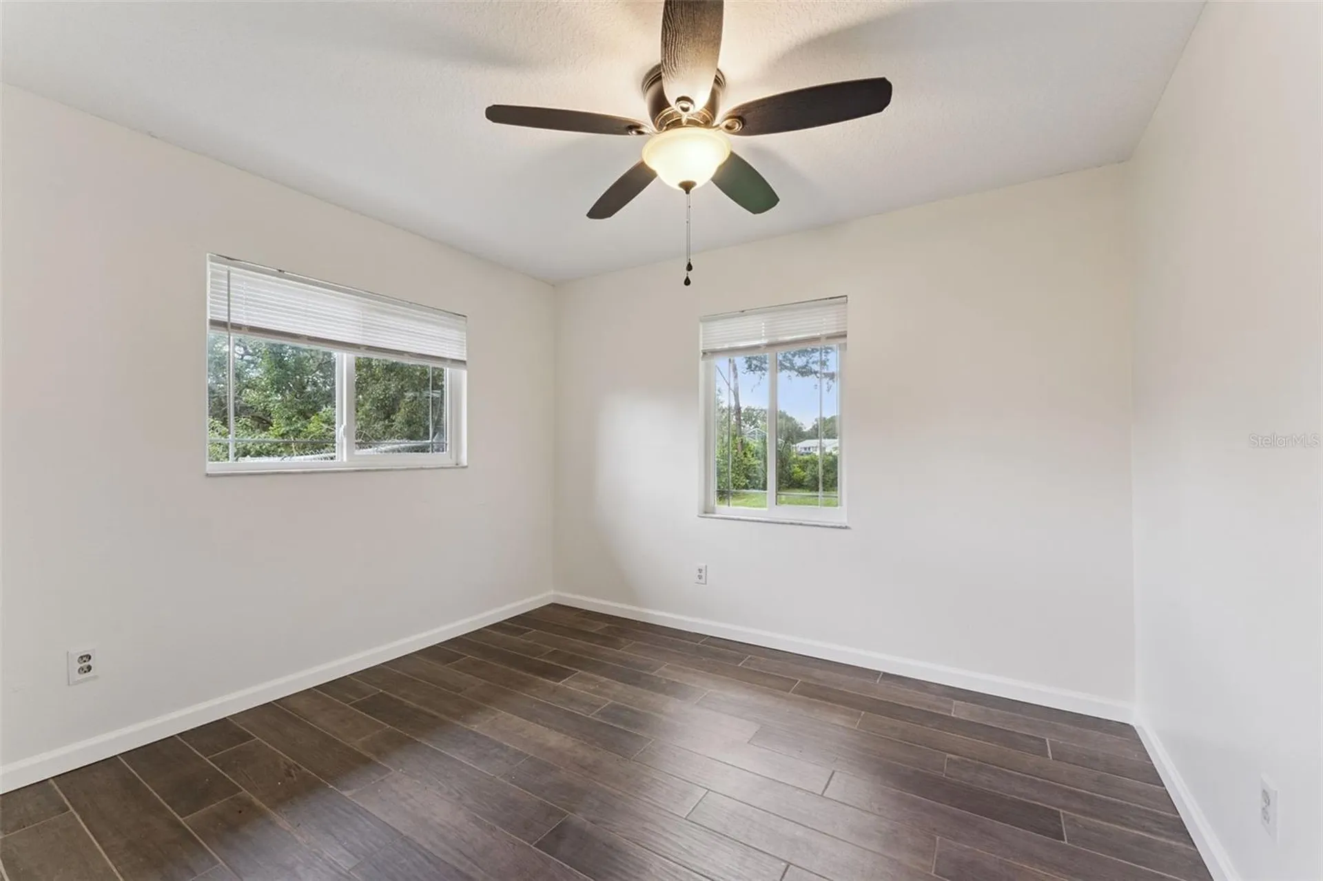2142 Kendall Court Deltona FL 32738