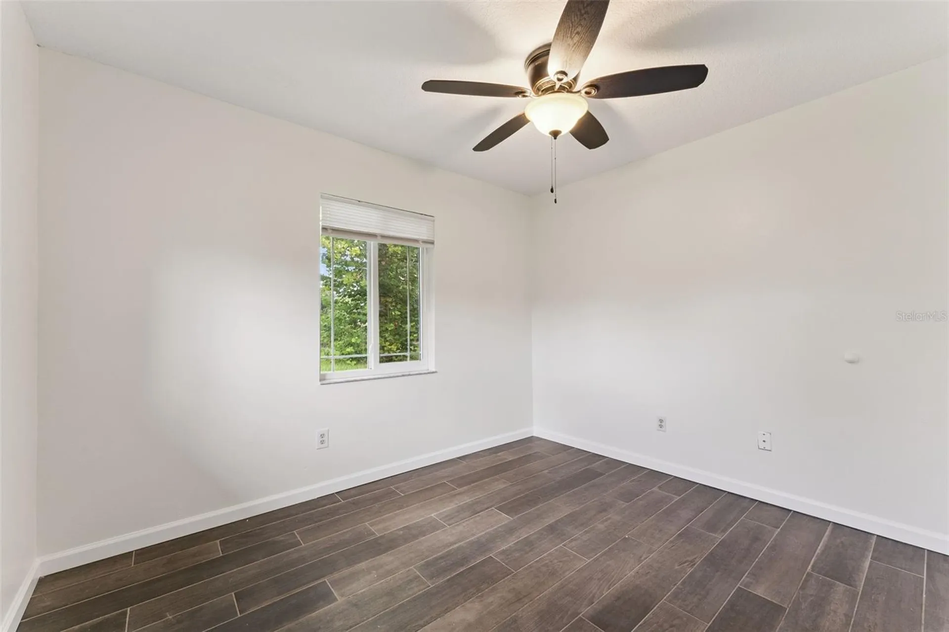 2142 Kendall Court Deltona FL 32738