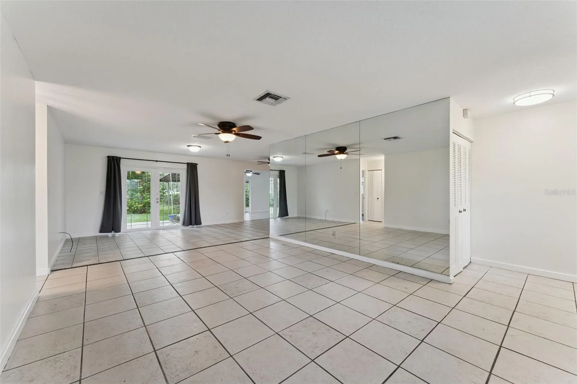 2142 Kendall Court Deltona FL 32738