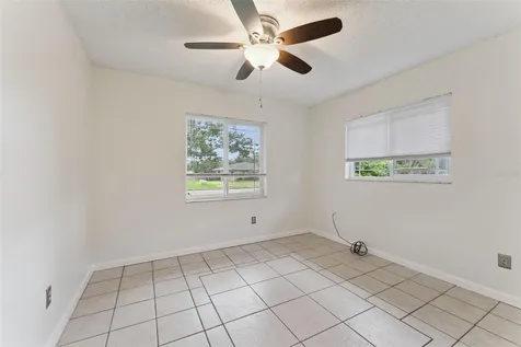 2142 Kendall Court Deltona FL 32738