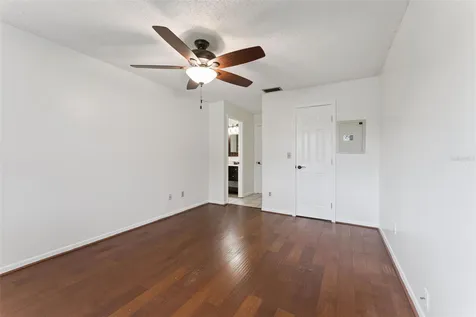2142 Kendall Court Deltona FL 32738
