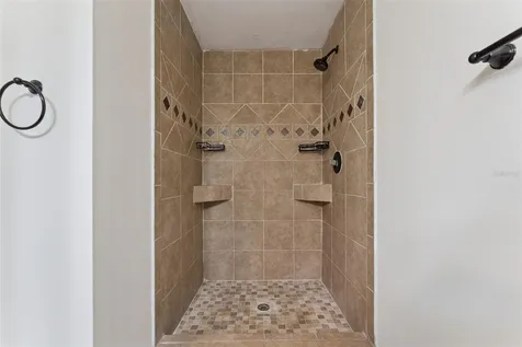 2142 Kendall Court Deltona FL 32738