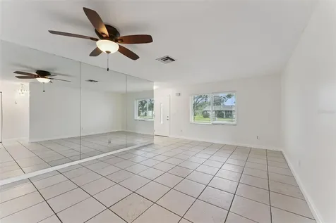 2142 Kendall Court Deltona FL 32738