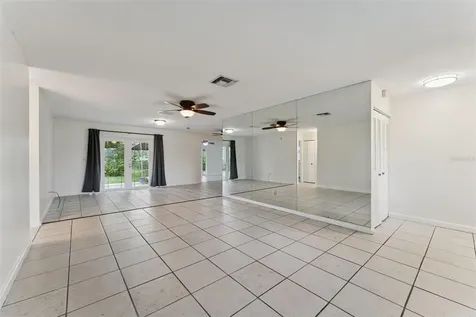 2142 Kendall Court Deltona FL 32738