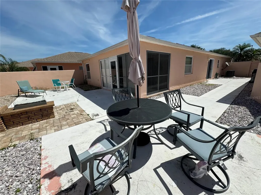 616 Enconto Street Lady Lake FL 32159