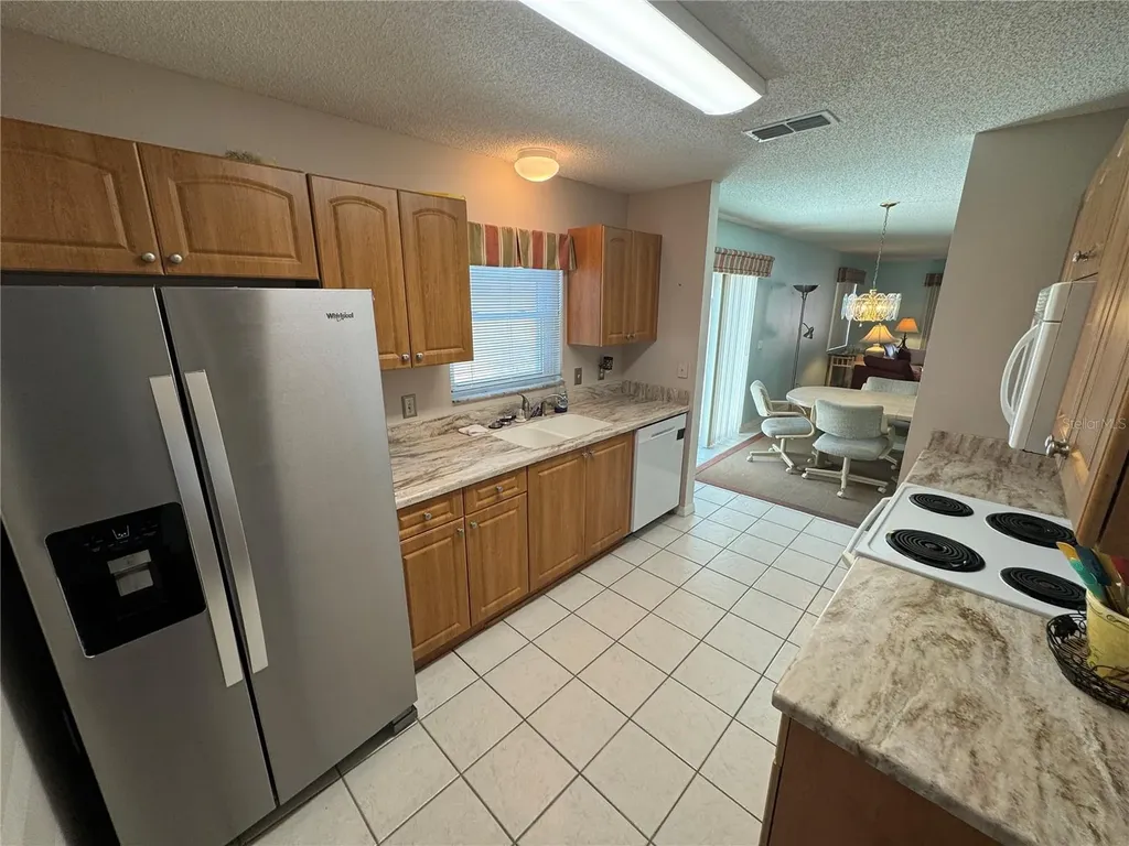 616 Enconto Street Lady Lake FL 32159