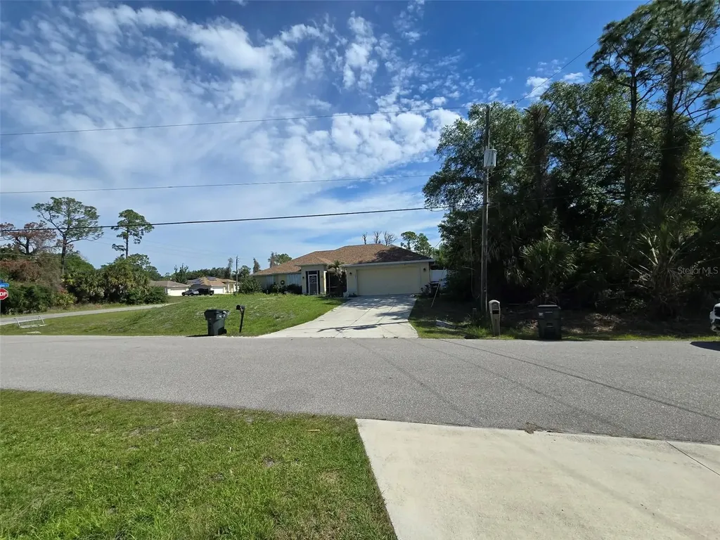 1982 Winslow Lane North Port FL 34286