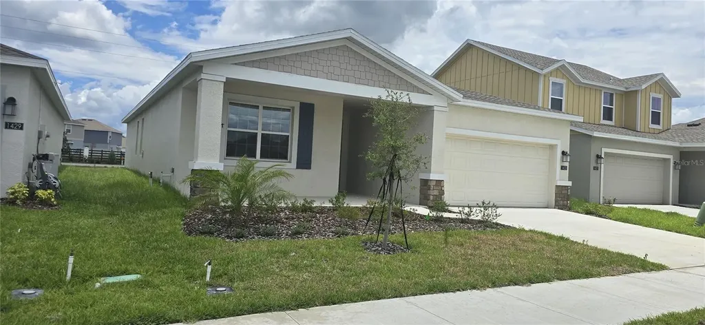 1433 Deepwater Circle Eagle Lake FL 33839