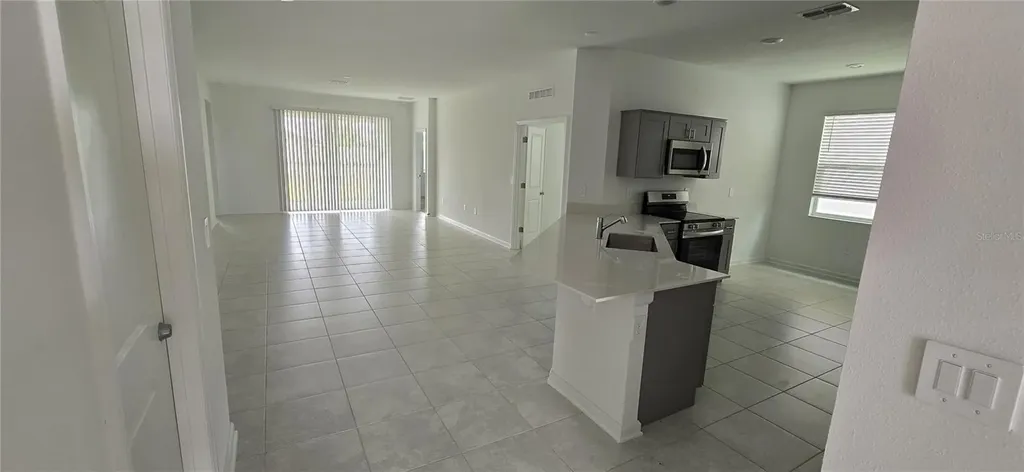 1433 Deepwater Circle Eagle Lake FL 33839