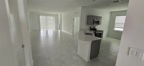 1433 Deepwater Circle Eagle Lake FL 33839