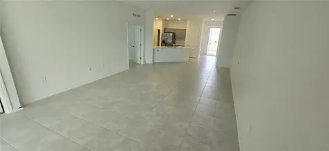 1433 Deepwater Circle Eagle Lake FL 33839