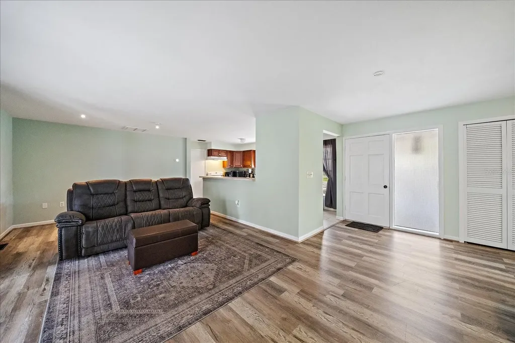 1210 Doris Drive Sarasota FL 34243