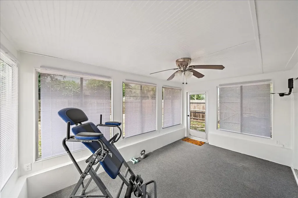 1210 Doris Drive Sarasota FL 34243