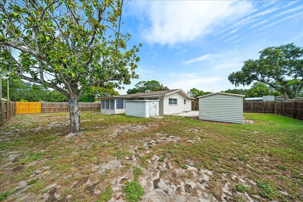 1210 Doris Drive Sarasota FL 34243