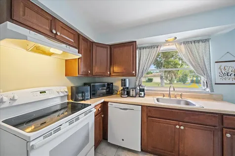 1210 Doris Drive Sarasota FL 34243