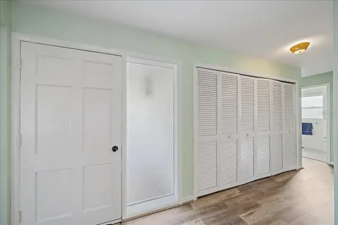 1210 Doris Drive Sarasota FL 34243