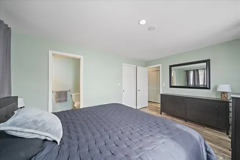 1210 Doris Drive Sarasota FL 34243