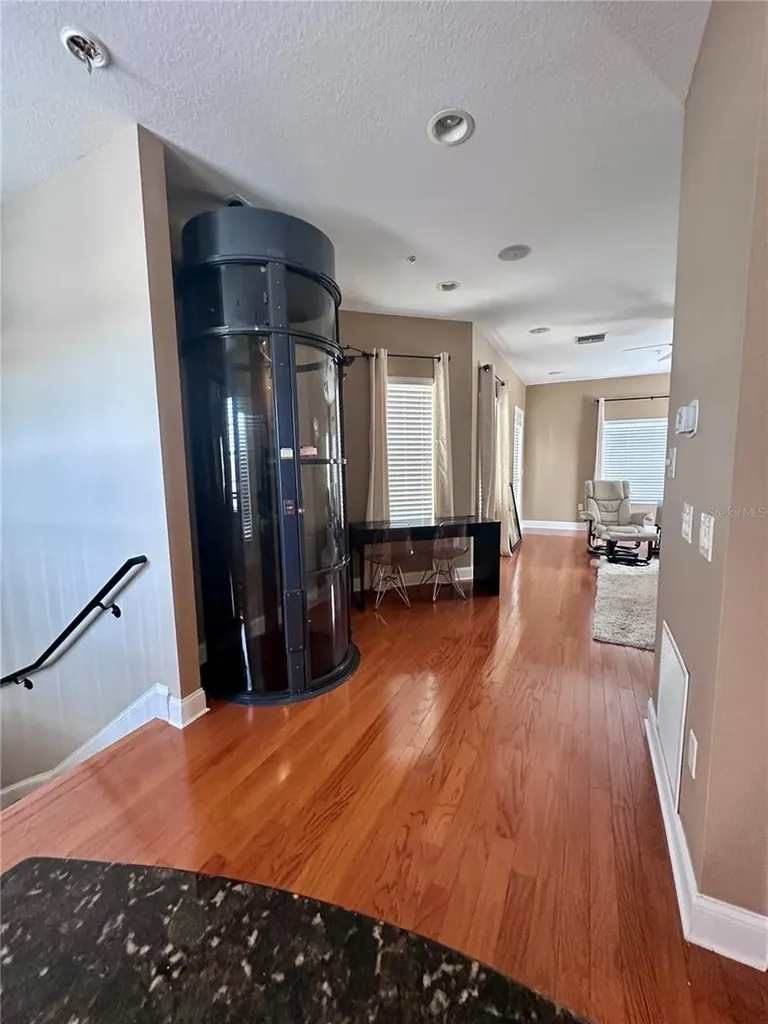 2303 Kensington Garden Lane Tampa FL 33609