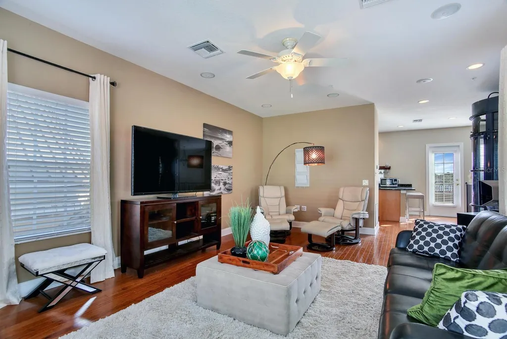 2303 Kensington Garden Lane Tampa FL 33609